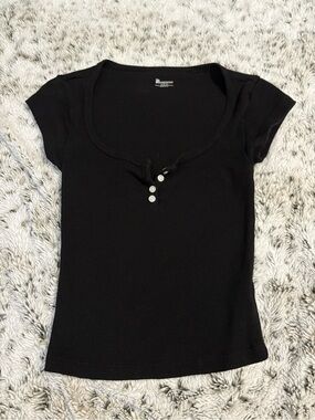 No Boundaries Black Ribbed Scoop-Neck Short Sleeve Tee